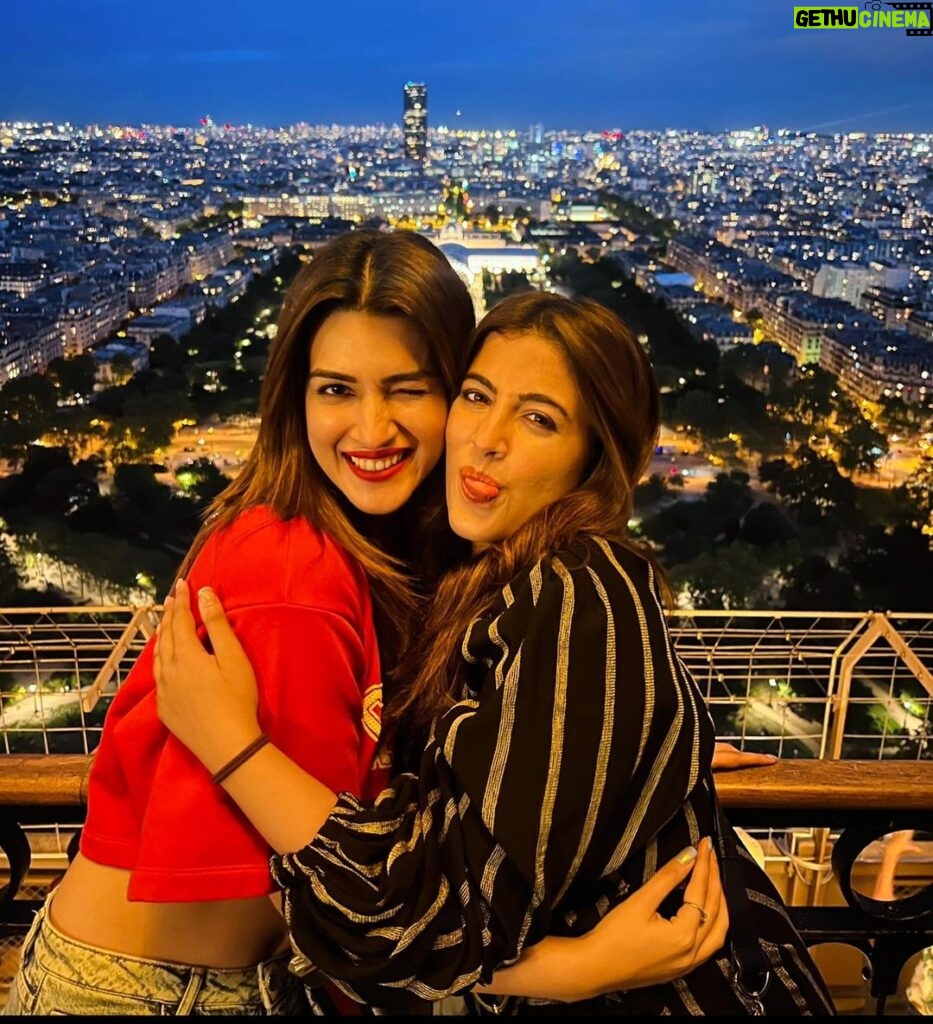 Kriti Sanon Instagram - Happiest Birthday my beautiful girl!!! ❤️❤️ My baby sister, my best friend, my all-time favourite entertainer and my companion for life!! I love you beyond what words can say! ❤️😘 And I’m proud of the beautiful person you are, inside out! May this year be everything that your heart wants it to be and more my baby! 🥹❤️ Missing you!!!! @nupursanon