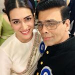 Kriti Sanon Instagram - Happy faces sharing a proud moment together ❤️🦋🥹 @alluarjunonline @aliaabhatt @pankajtripathi @karanjohar @shreyaghoshal @thisisdsp