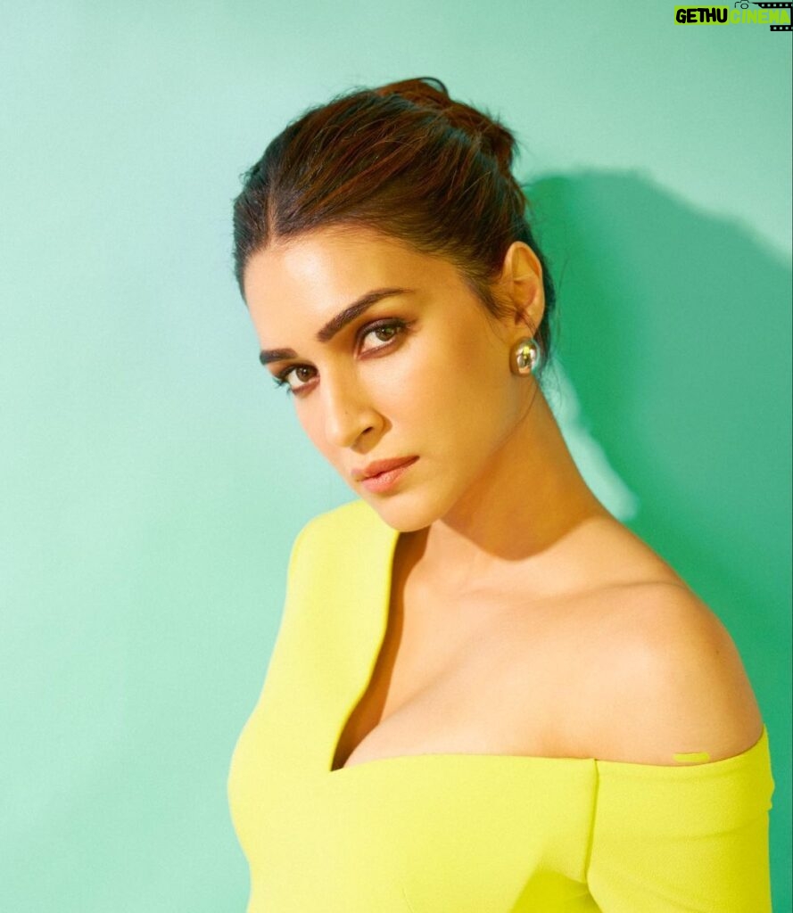 Kriti Sanon Instagram - Chartreuse? Neon Lemon? Or shall we call it the Hyphen Color now? 😉