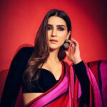 Kriti Sanon Instagram - ❤️🩷🖤 @manishmalhotraworld Styled by- @sukritigrover Styling Team- @vanigupta.23 HMU- @alpakhimani @kavyesharmaofficial 📸 - @nupuragarwal__
