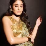 Kritika Kamra Instagram - The memo said “Glitz & Glam” 💫 Outfit - @printsbyradhika Jewellery- @siaartjewellery Heels- @gucci Stylist- @styledbyzainabb Assisted by @mannatbhallaa Makeup- @miimoglam Hair- @kimberlyychu 📸 @venurasuri 💛