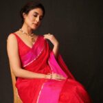 Kritika Kamra Instagram - Kritika Kamra in @cinnabar ❤️ Jewellery @preetimohanofficial @sanzanyjewels Styled by: @styledbyzainabb Styling assistant: @mannatbhallaa Makeup: @miimoglam Hair: @swapnilkashid_ 📸 @kunalgupta91