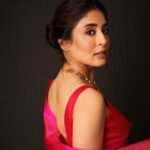 Kritika Kamra Instagram - In Maa’s favourite Chanderi saree of the season 💌 Wearing @cinnabar Jewellery @@preetimohanofficial @sanzanyjewels Styled by: @styledbyzainabb Styling assistant: @mannatbhallaa Makeup: @miimoglam Hair: @swapnilkashid_ 📸 @kunalgupta91