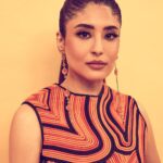 Kritika Kamra Instagram - Nightcrawlers unite! Outfit : @labelmannatgupta Accessories: @misho_designs Stylist : @beezsharma 🧡 Style Team : @naishasinghvi Photographer : @vievekdesai Hair : @swapnilkashid_ Makeup : @miimoglam #bollywoodhungama #bollywoodhungamaottindiafest #bhottindiafest #indiaentertainmentawards