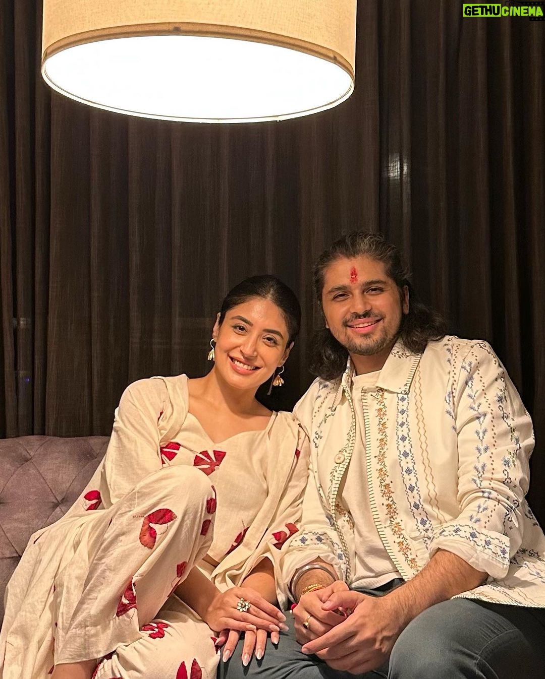 Kritika Kamra Instagram - Happy Rakhi ❤️