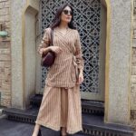 Kritika Kamra Instagram - Novembering in Bombay Dress & Blazer @joinalternative Clicked by ace photographer @kainatziakhan 😉