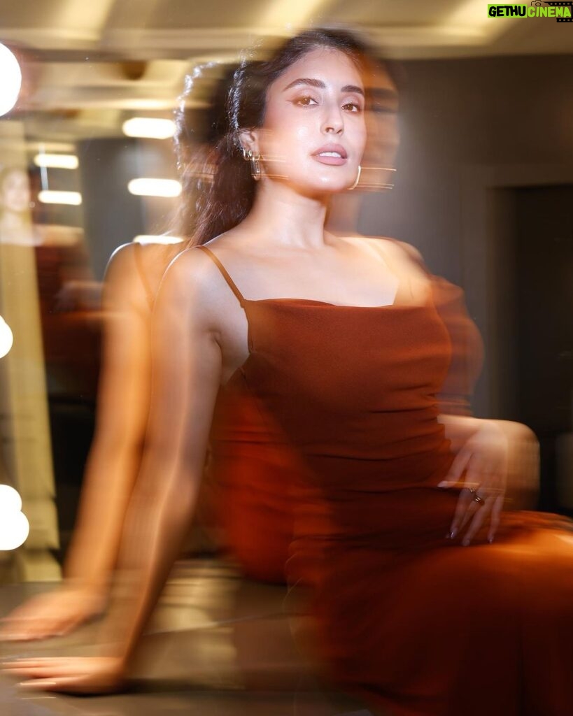 Kritika Kamra Instagram - I mean.. I play pretend for a living. Styled by @khyatibusa Glam by @miimoglam Hair by @arvindkumarr_hair Photos by @dinesh_ahuja 👗Cider available on @nykaafashion