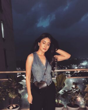 Kritika Kamra Instagram - 🦉