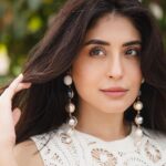 Kritika Kamra Instagram - 🕊️ @theabhivalera @fifteenproduction_ @aayushi.ruparel