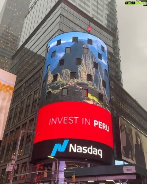 Kritika Kamra Instagram - Bambai meets New York! #BambaiMeriJaan #TimesSquare @primevideoin @kaykaymenon02 @avinashtiwary15 @niveditabhattacharya.official @amyradastur @saurabhsachdeva77 @jitin0804 @nawwabshah @vivanbhathena_official @shivpanditt @lakshyakochhar @sunil_palwal_ftii @sumeetvyas @aditya___rawal @shujaatsaudagar @rensildsilva @ritesh_sid @faroutakhtar @kassimjagmagia @vishalrr @hussain.dalal @abbasdalal @chaitanya.chopra @filmwaalasam @s.hussainzaidi @sejaldeshpande @johnschmidtdp @excelmovies