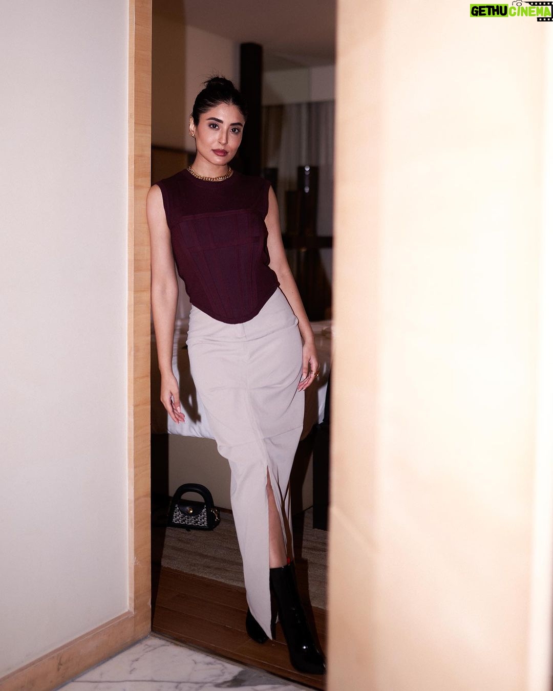 Kritika Kamra Instagram - Lately. Glam - @miimoglam Hair - @swapnilkashid_ Corset top - @dionlee Skirt - @freakinsindia Studs - @ishhaara Ring and Necklace - @palmonas_official Boots - @londonrag_in Styled by - @sheefajgilani Style team - @palakshahh18 @astha_kothari 📸 @pixel.exposures
