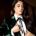Kritika Kamra Instagram - Mean business #khabarpakkihai #bambaimerijaan Makeup - @miimoglam Hair - @swapnilkashid_ Outfit - Custom made by @_thedownload Hoop earrings - @e3kjewelery Studs - @ishhaara Rings - @e3kjewelery @iblamebeads Styled by - @sheefajgilani Style team - @palakshahh18 @astha_kothari 📸 @pixel.exposures