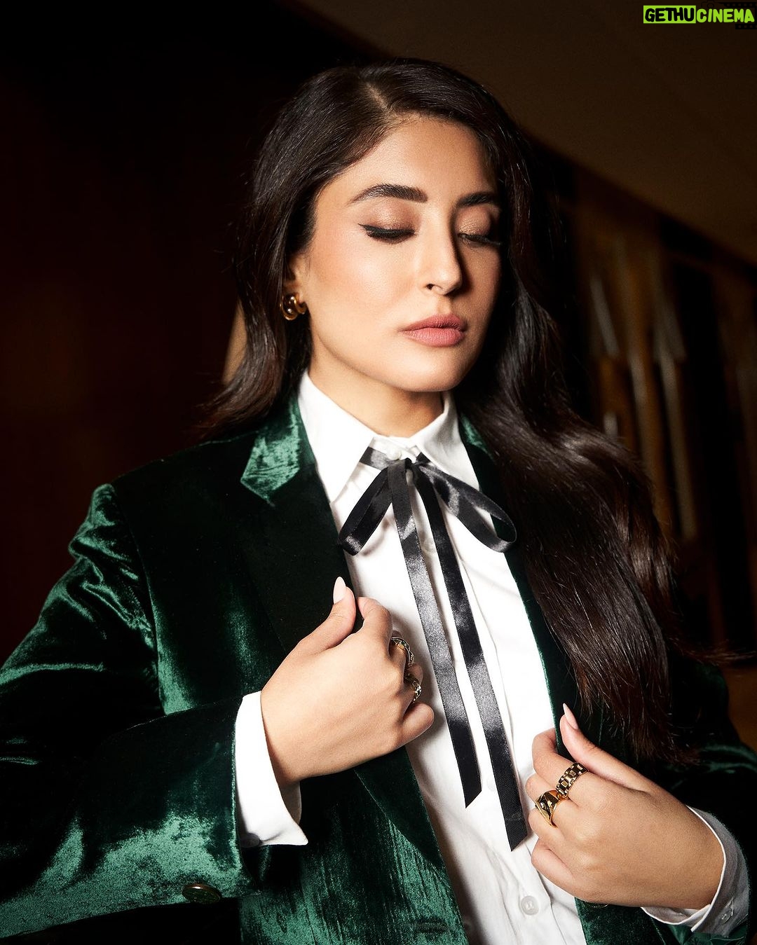 Kritika Kamra Instagram - Mean business #khabarpakkihai #bambaimerijaan Makeup - @miimoglam Hair - @swapnilkashid_ Outfit - Custom made by @_thedownload Hoop earrings - @e3kjewelery Studs - @ishhaara Rings - @e3kjewelery @iblamebeads Styled by - @sheefajgilani Style team - @palakshahh18 @astha_kothari ๐ธ @pixel.exposures