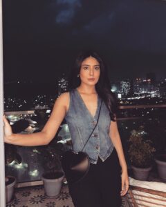 Kritika Kamra Instagram - 🦉
