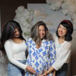 Kritika Kamra Instagram - Baby Saikia’s gonna be here soon! 💝 Clearly we can’t keep calm! @nupurnagpal @saikd_ #mryoda Delhi