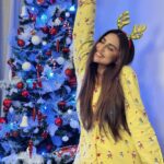 Krystle D'Souza Instagram - Merry Christmas from me and my tree 🎄🤣