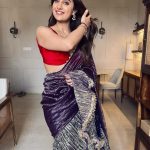 Kusha Kapila Instagram - shaadi szn. so ready for golgappe… I mean panipuri😬 makeup and hair by @makeupbyvishakha (it’s a boob tape burn mark) . . . Styled by @ayeshaaminnigam with @mehullsinglla Outfit by @etashabyashajain