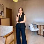Kusha Kapila Instagram - sad that i will never get to be a mysterious gal in a 90s ghazal music video😪 . . . Styled by @ayeshaaminnigam with @mehullsinglla Outfit by @qua.clothing Rings by @misho_designs Hand cuff by @anantayabymani Earrings by @shopanatina Assisted by @vailanciaaa