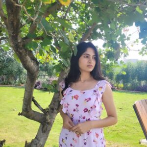 Kushee Ravi Instagram - 🌸
.
.
Mua : @makeovers_by_shwethagowda 

#dia #actorslife #artist #soulofdia #film #filmindustry #kannada