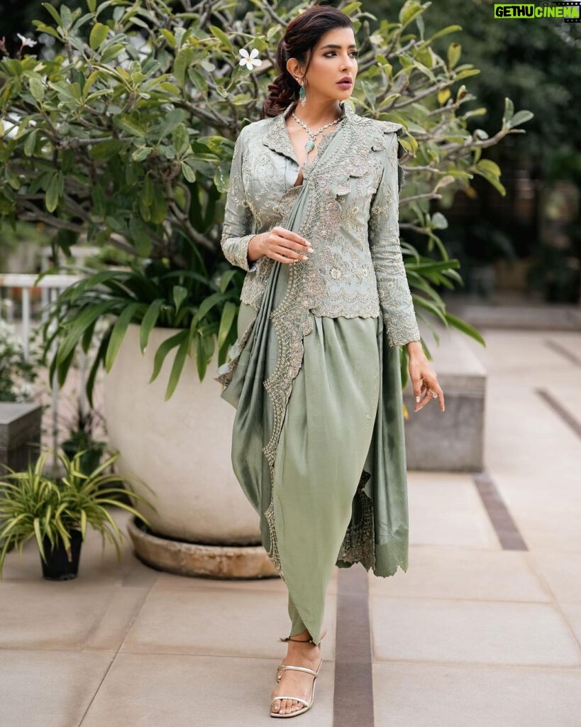 Lakshmi Manchu Instagram - Wishing you a Dhanteras shinier than your favourite bling! Happy Dhanteras!