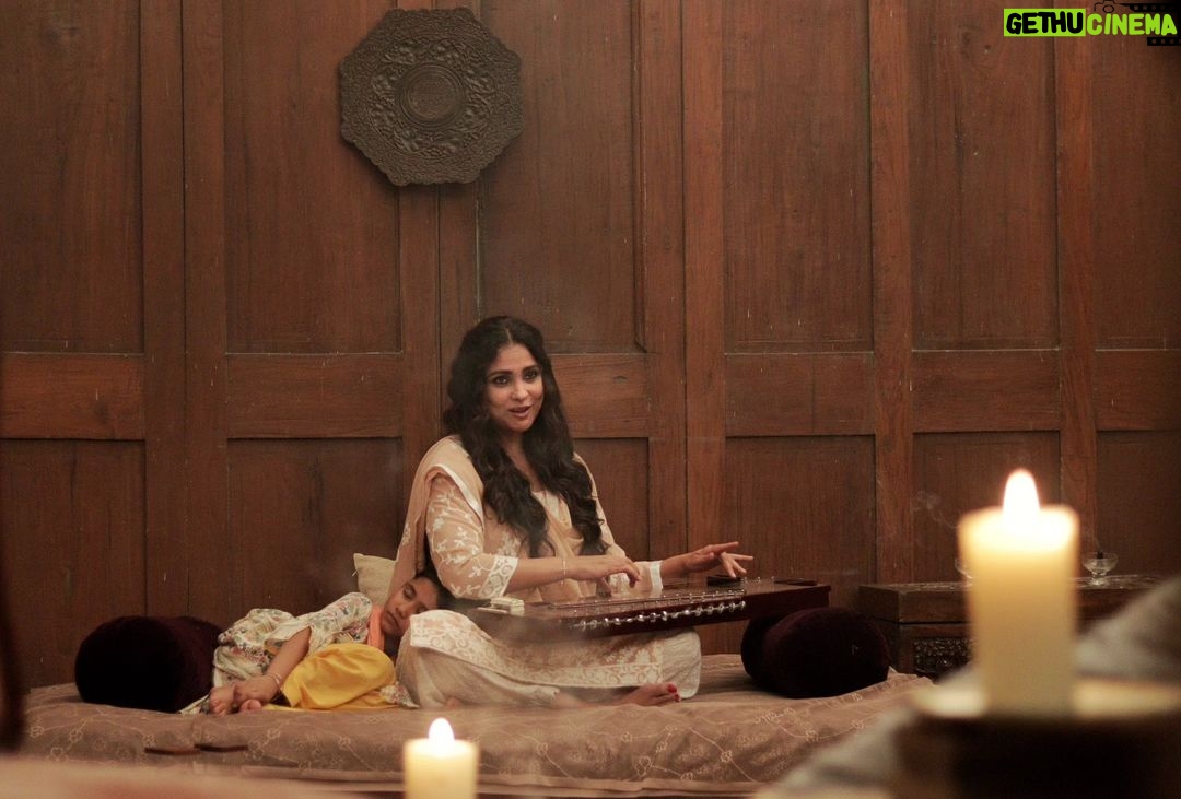 Lara Dutta Instagram - Different Shades of Evergreen @larabhupathi as Wilayat in Charlie Chopra and the Mystery of Solang Valley. Now streaming on @sonylivindia Images Copyrighted : Anmol Kachroo/ VBfilms /TuskTalefilms/ Sony LIV Mumbai, Maharashtra