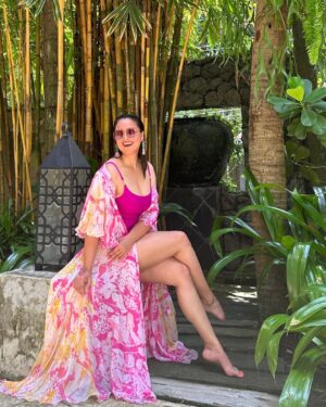 Lara Dutta Instagram - I’ve been promising my darling @mandirawirkhq  that I would wear her gorgeous cape somewhere fabulous!! It’s taken me a loooong time to take myself on a much needed mini break!! 

I love my girlfriends because I can arm twist them into taking 500 pics, to finally get 2-3 that are post worthy! 😂. Behind the camera, there is one holding a hair brush and music speaker…. The other almost falling into the koi pond to get the perfect angle that makes my punjabi thighs look most flattering!!! 😂😂. 

Now that the pics are done I can safely exhale, stop holding everything in and go back to my MaiTai in peace!!