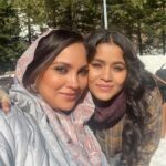 Lara Dutta Instagram - Iss Maa-beti ki muskurahat ke peeche kya dard chipa hai?? #Wilayat #Wasima Charlie Chopra and The Mystery Of Solang Valley, streaming now, only on Sony LIV. Get ready to be on the edge of your seats because this murder mystery has it all! A chilling murder, stirring secrets, multiple suspects, and one Detective who will put an end to the biggest question yet - Who killed Brig. Rawat? Directed by @vishalrbhardwaj in association with #TuskTaleFilms, starring @wamiqagabbi @priyanshupainyuli @Neena_Gupta @naseeruddin49 #RatnaPathakShah @GulshanGrover @LaraBhupathi @iamroysanyal @Paoli_Dam @imaadshahmadboy @thesurrealvivaanshah @pulkitmakol @priti.shahani @saugatam @sonylivinternational #CharlieChopra #CharlieChopraOnSonyLIV