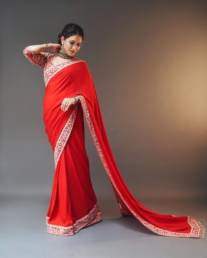 Lavanya Tripathi Instagram - There is a shade of red for every woman..
.
.

▫️Styled by:
@ashwin_ash1 & @hassankhan_3 

▫️Saree - @taruntahiliani 

▫️Jewellery @vegasri_goldanddiamonds 

▫️Shot by - @ishan.n.giri