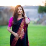 Lavanyaa Instagram - Happy Women's Day to all the women who are breaking barriers and making history! Saree @kanchi_cottonsarees Blouse @sambhaviboutique 📸 @kanyamedia #happywomensday #womensday #internationalwomensday #womenempowerment #ootd #india #saree #sareelove #tamilsongs #tamilcinema #photography #portraitphotography #sunset #mahabalipuram #chennai #hairstyles #blacksaree #hairstyles #nomakeup #instagood #explore #love #tamilserial #vijaytelevision #pogiren #sunflare #southindianbride #southindiansaree #entrepreneur #business #healthyfood Mahabalipuram