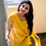 Lavanyaa Instagram - 💛 📸 @kanyamedia #lavanya #tamil #tamilponnu #kollywood #tamilcinema #kollywoodcinema #tamilactress #tamilsongs #yellowkurti #yellow #sunkissed #ootd #tiruppur #coimbatore #nomakeup #hairstyles #salwars #tamilsong #healthylifestyle #organic #organicskincare #organicfood #helpothers #instagood #bracelets #golden #mullai #pandianstores #vijaytv #queenofmadras Tirupur