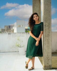 Lavanyaa Instagram - Feeling grand in green 🌿 Wearing @shrathyasattire 📷 @kanyamedia #lavanya #love #tamil #green #dress #top #designer #customised #shrathyas #shrathyasattire #kanya #kollywood #tamilcinema #vijaytv #pandianstores #mullai #chennai #boutique #southindianbride #fashionblogger #fashionstyle #ootd #ootdindia #outfitoftheday #home #photography #fifa #fifaworldcup2022 #helpothers #spreadlove Chennai, India