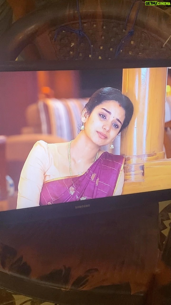 Lavanyaa - 69.5K Likes - Mullai + glycerin
#mullai #crying #glycerin #pandianstores #serial #lifeofartist #sadsequence #singlesora #jinguradhadhanga