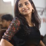 Lavanyaa Instagram - If it’s meant to be , it’ll be. #karma #life #quotes #black #free #candid #chudi #memes #me #girl Chennai, India