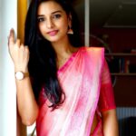 Lavanyaa Instagram - Unnodu vazhatha vazhvenna vazhvu 🤔 #saree #pink #lavanya #sareelove #traditional #aha #ahatamil #ramya #office #veramarioffice #tgic #indian #company Chennai, India