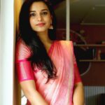 Lavanyaa Instagram - Unnodu vazhatha vazhvenna vazhvu 🤔 #saree #pink #lavanya #sareelove #traditional #aha #ahatamil #ramya #office #veramarioffice #tgic #indian #company Chennai, India