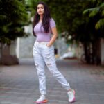 Lavanyaa Instagram - 💜 📷 @kanyamedia #lavanya #tamil #tamilcinema #tamilactress #kadhalpsycho #fashionstyle #fashion #tamilsong #fashionista #peace #veramaariofficeonaha #lavanyaa Chennai, India