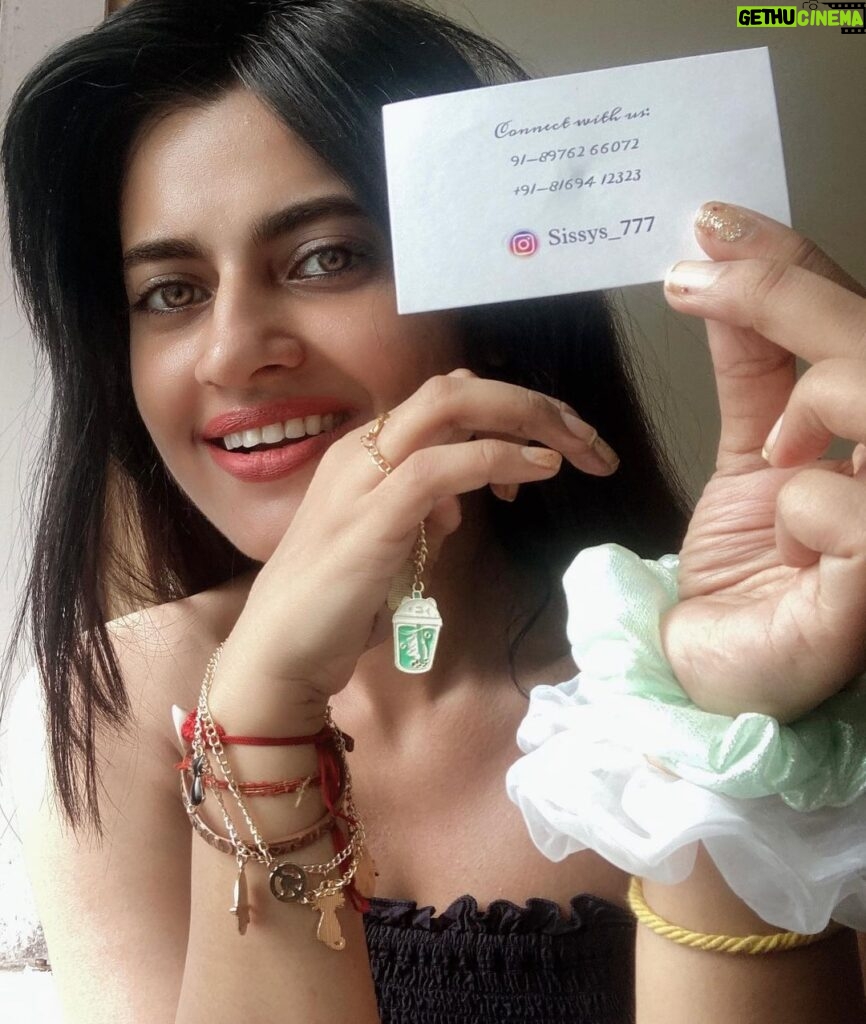 Leslie Tripathy Instagram - @sissys_777 by two sisters Batul and Arwa is a current favourite among youth for their cute customised #jewellery do support and order from them #vocalforlocal Mumbai, Maharashtra