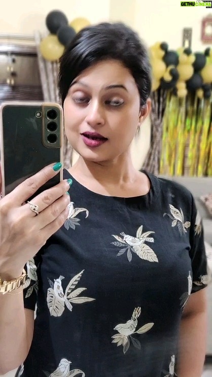 Lipi Mohapatra Instagram - ଝିଅ ମୁଁ ଏକ ନମ୍ବର 🤍🖤🤍 . . #lipi #no1 #oldisgold #instalike #mysong #odiaactrees #odiareels #odiasong #lipimohapatra #instagram #festival