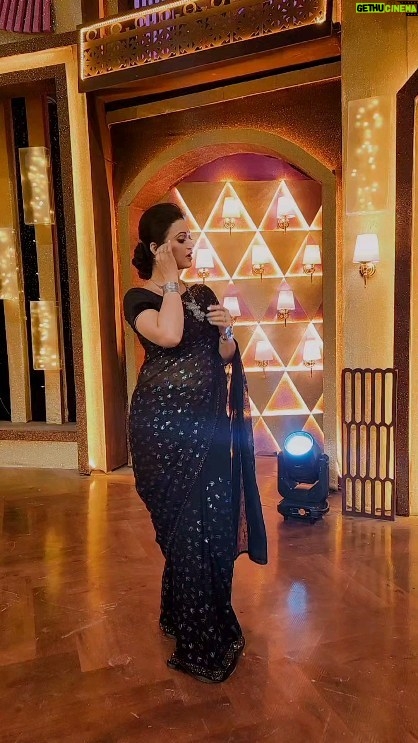 Lipi Mohapatra - 22.8K Likes - Sawaar Loon.....❤️❤️❤️
.
.
#lipi #lootera #trending #Goodnight #instagram #instalike #instadance #dance #didino1 #sareelove #saree #trending #instareels