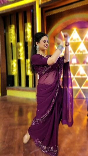 Lipi Mohapatra Instagram - Good night all ❤️❤️❤️
.
.
#lipi #latenightreel #lipimohapatra #instalook #didino1 #instagram #instalike #reels #trending #reeitfeelit #reelkarofeelkaro #reelinstagram #trend #reelsindia #Goodnight #sareelove #saree