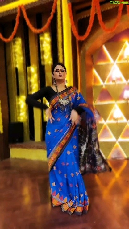 Lipi Mohapatra - 26.9K Likes - ମତେ କେତେ ସତଉଚୁ ସୁନ୍ଦୁରୀ ନନୀ ❤️❤️❤️
.
.
#lipi #sambalpuri #sambalpurisong #reelsinstagram #viral #dance #instalike #dance #odiareels #odiaactrees #lipimohapatra #didino1 #reels #dancereels #odia #reelsvideo #instalike #trending