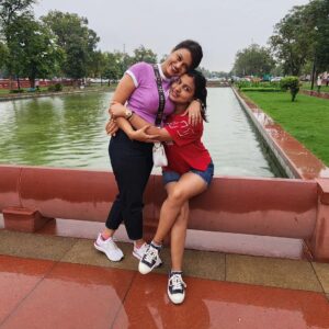Lipi Mohapatra Instagram - Jab we met again 💜❤️💜
.
.
.
#lipi #friendship #lipimohapatra #instalook #traveldiaries #childhoodfriends #happiness #blessed #life #dosti #friends