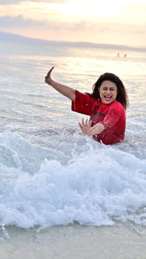 Lipi Mohapatra Instagram - Don't dream your life,
live your dreams. ❤️
.
.
#goodmorning #lipi #lipimohapatra #life #happiness #instalike #instagram #instafeel #trending #beach #beautiful #sea #dream #life #travelreels #travelgram #traveldiaries #smile #wow
