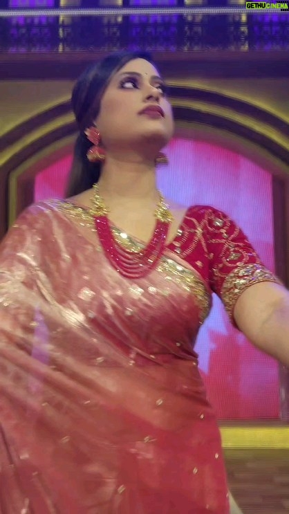 Lipi Mohapatra - 30.6K Likes - Dil mein hai chor tere😉😏🥰
.
.
#lipi #instagram #lipimohapatra #instalike #trending #instafeeling #instafun #reelsindia #90s #songs #feelit
