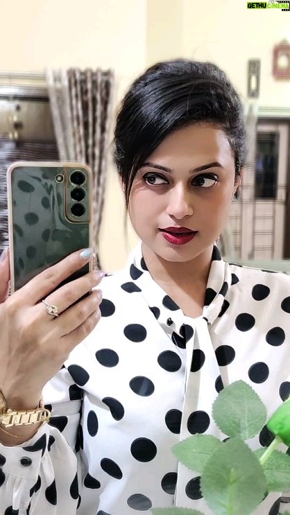Lipi Mohapatra - 12.6K Likes - Akhiyon se goli maare 😉
.
.
#lipi #reelstime #lipimohapatra #rabinatandan #trending #viralreels #reeitfeelit #90s #reels #reelsindia #hindisongs #reelinstagram