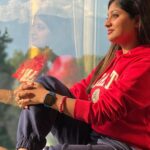 Lipsa Mishra Instagram – #jiyajiyarejiyare❤️ #trending #bollywodsong #kashmir #kashmirtourism #sonmarg #traveldiaries #instareels #actorslife #lipsamishra #lipsamishraactor Sonmarg.J&K