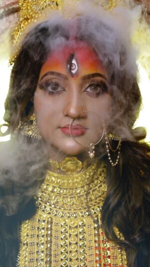 Lipsa Mishra Instagram - Aigiri nandini nandita medini.....🙏🙏
In frame @lipssamishrra 
Shoot & edit @mitu_fashion_photography
Short on @nikonindiaofficial 
#nikonz6ii 
Kitt lens
.
 .
.
.
#andymakeupartist #durgapuja #dushara #aigirinandhini #instagram #pujo #viral #viralvideos #viralreels #reelsinstagram #reelsinstagram #reelsindia #likesforlike #like #instalike#nikonphotography #nikonodisha