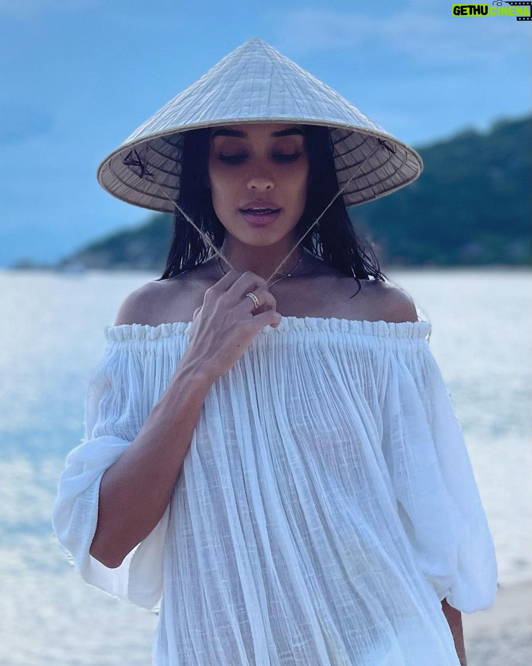 Lisa Haydon Instagram - Vietnam @sixsensesninhvanbay 🤎 Six Senses Ninh Van Bay, Nha Trang