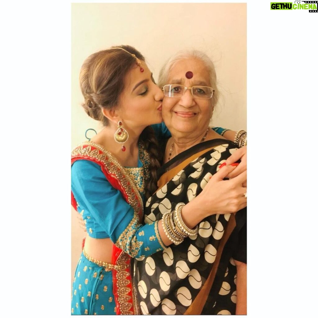 Loveleen Kaur Sasan Instagram - My heart is very heavy today as I learned the passing of someone very dear to me & a true warrior. Baa you were one of the most beautiful strongest individuals I know inside and out. I am truly blessed for the unforgettable times we were able to share on set and the once in lifetime connections we made. Rest in peace my cutie Baa. You are so loved and so so missed. Your legacy will live on.🙏🏻💔