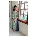 Loveleen Kaur Sasan Instagram - Hello Monday 🌸 ... To a happy Week Ahead ✨✨ . . Outfit: @evesdeal 🌸